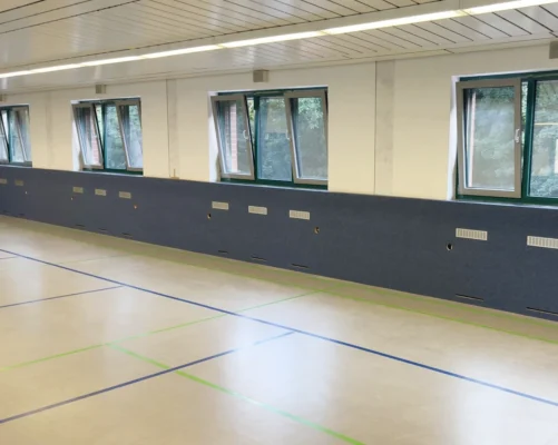 wandverkleidung-aus-teppich-fuer-koelner-sporthalle